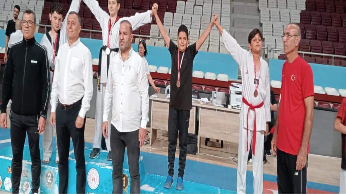 Özel 29 Ekim Kupası turnuvası Yıldız erkek 45 kg Adana 3. Lüğü...